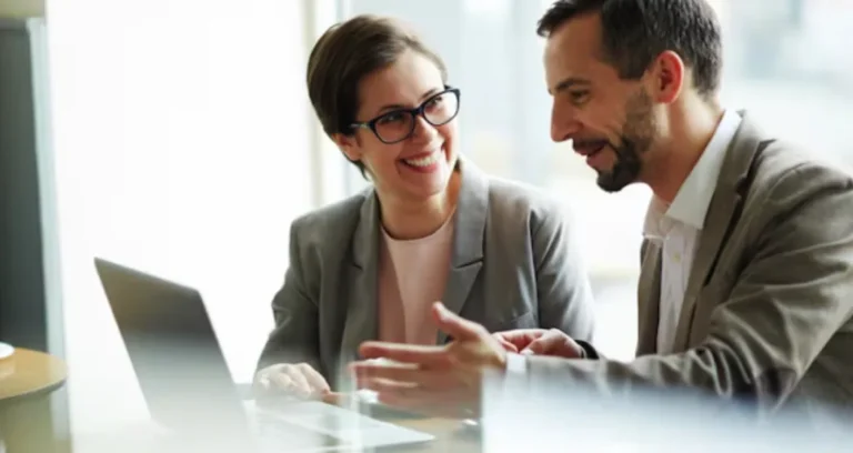 Consultants and fractional CFOs, CMOs, and COOs generating introductions through trusted relationships